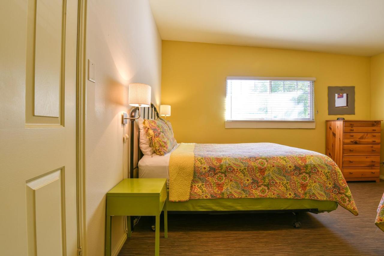 Inn 1 - Downtown 1 Bedroom Unit, Sleeps 6 With Shared Hot Tub Moab Extérieur photo